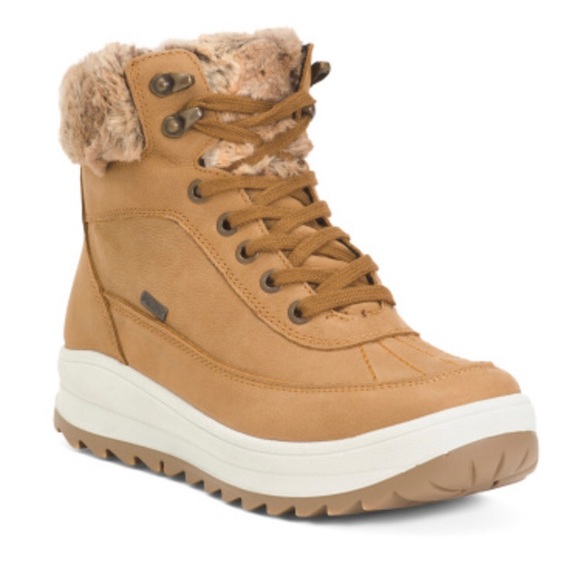 Cozy Tan Ankle Boots with Faux Fur Lining - Picture 1 of 3
